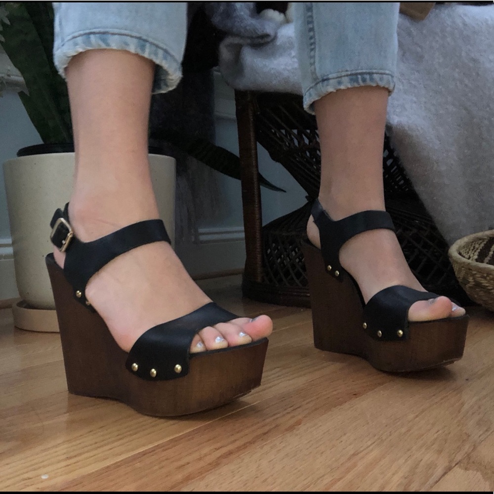 Leather and wooden wedges